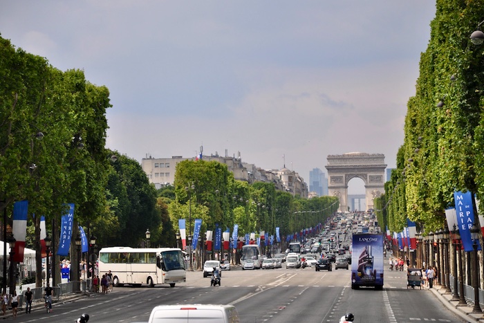 Champs-Élysées (Şanzelize)